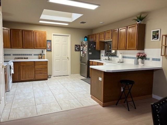 3310 Wedgwood St - Photo 4 of 12