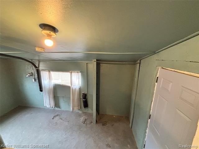 13425 Georgiana Ave - Photo 6 of 10