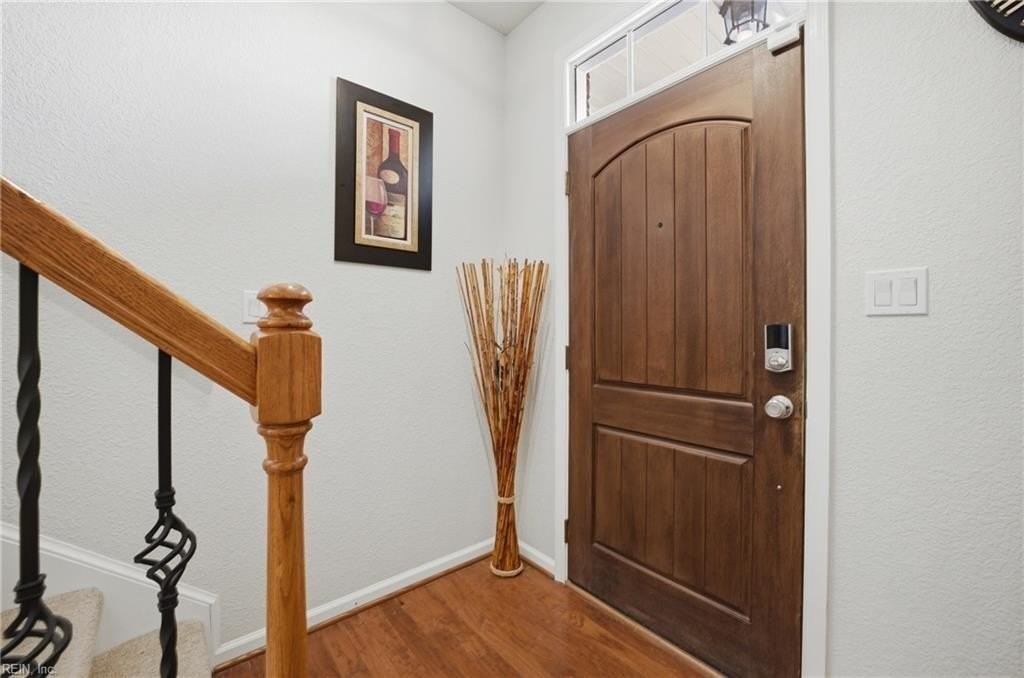 405 Green Meadow Dr - Photo 5 of 40