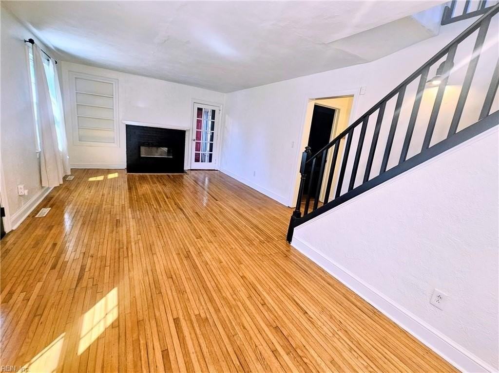 3776 Wayne Cir - Photo 2 of 50