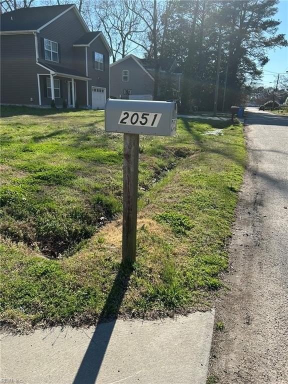 2051 Maywood St - Photo 2 of 50