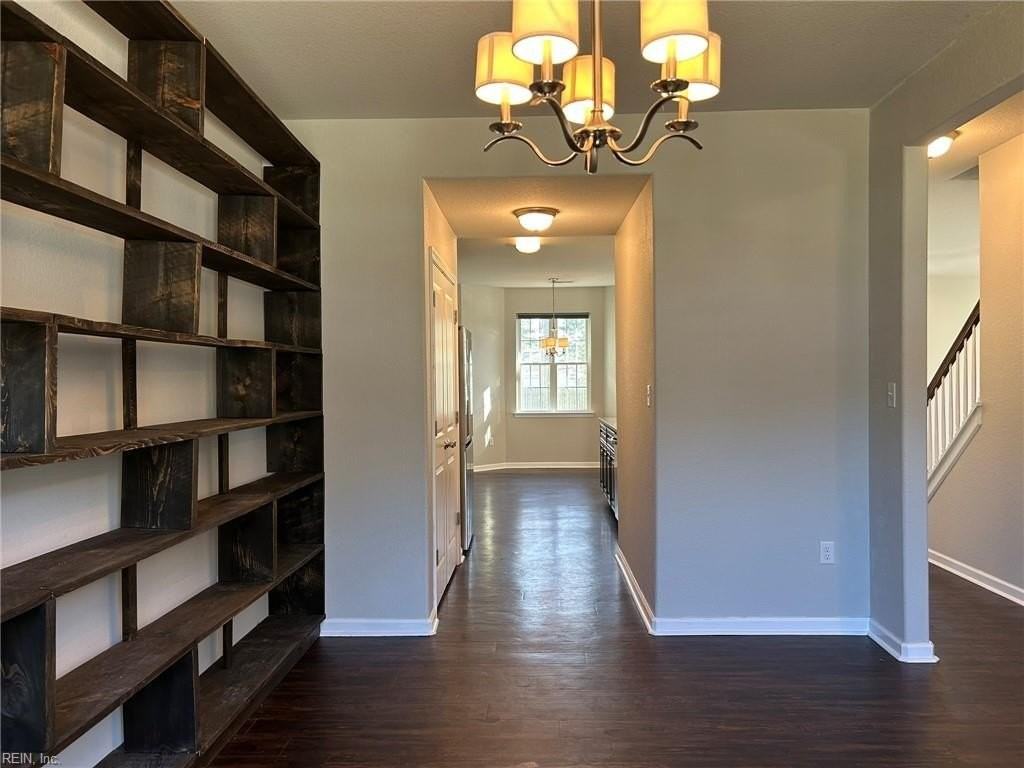 2051 Maywood St - Photo 6 of 50