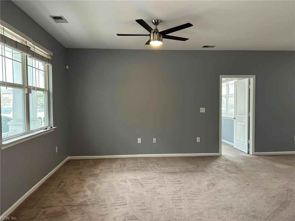 2464 Leytonstone Dr - Photo 4 of 45