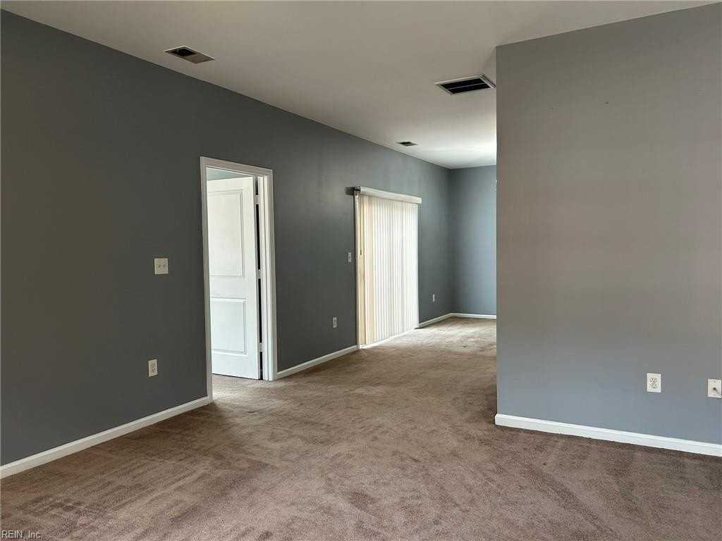 2464 Leytonstone Dr - Photo 5 of 45