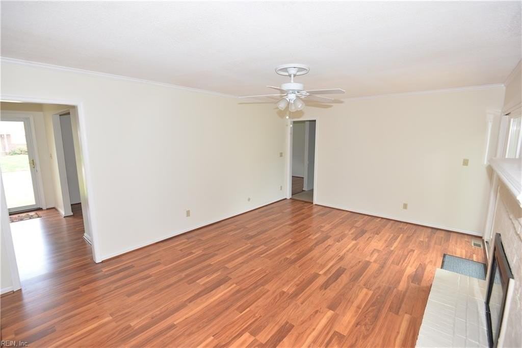 6101 Tradewinds Ct - Photo 3 of 21