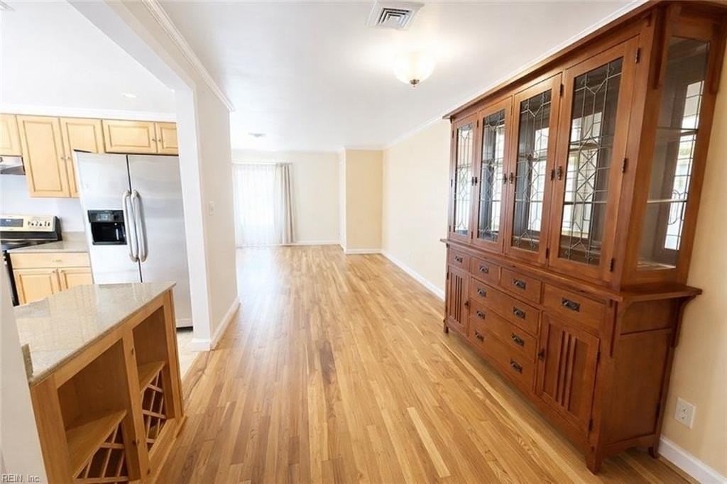 963 Woodrow Ave #B - Photo 6 of 26