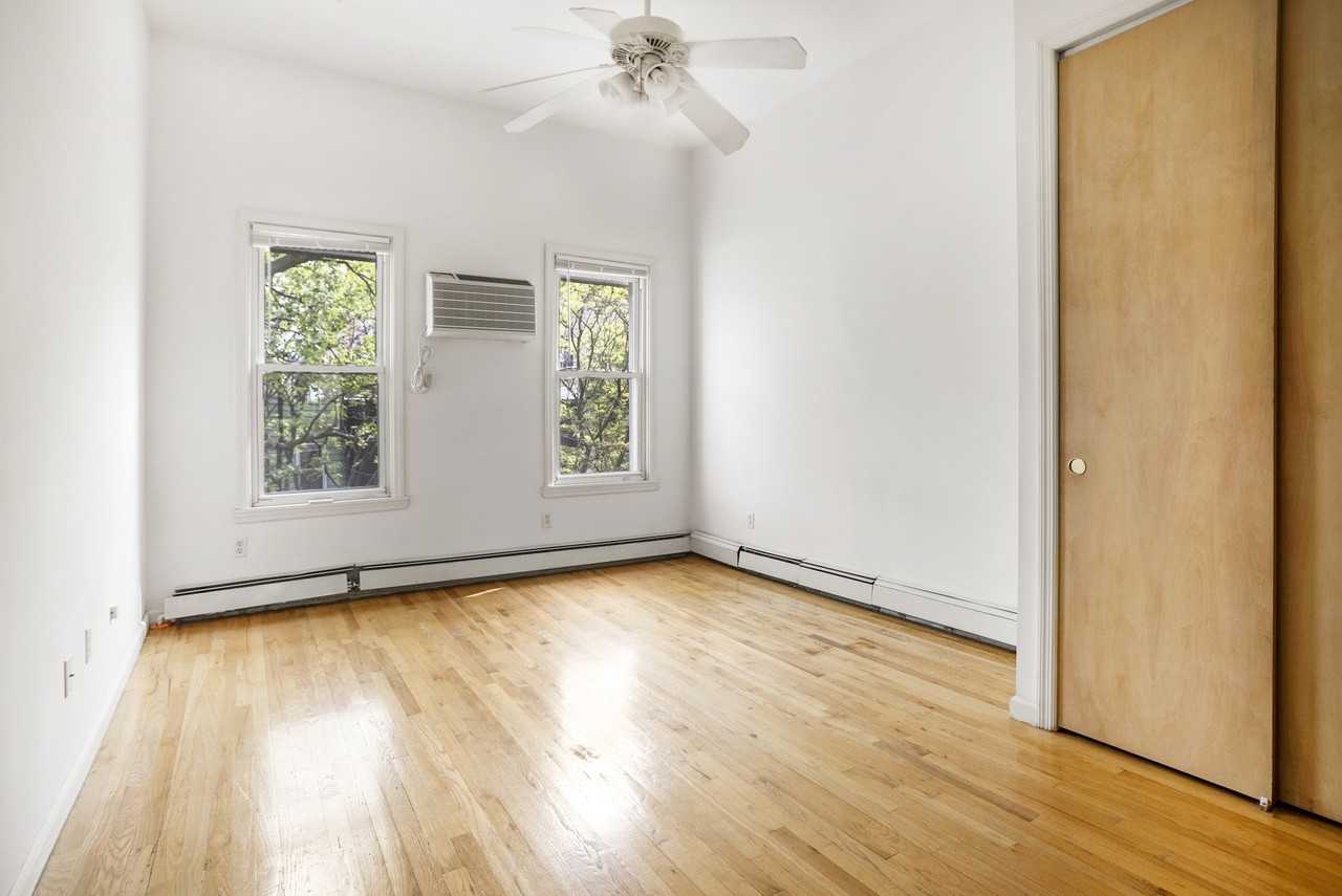 107 Freeman St Apt 2 - Photo 2 of 5