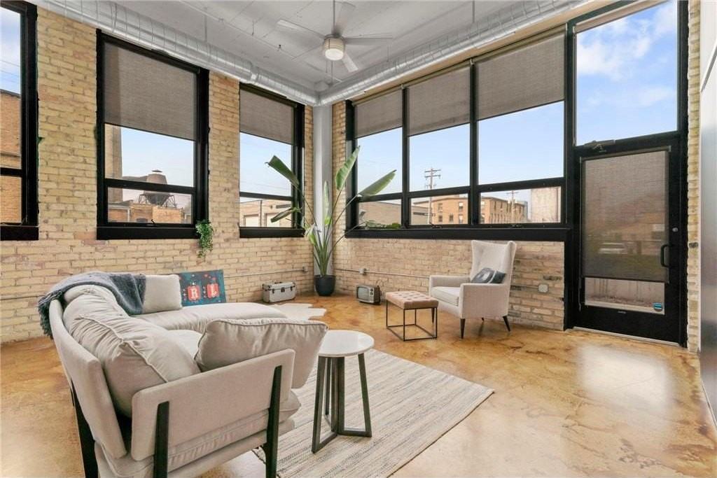 1701 Madison St Ne #103 - Photo 2 of 26