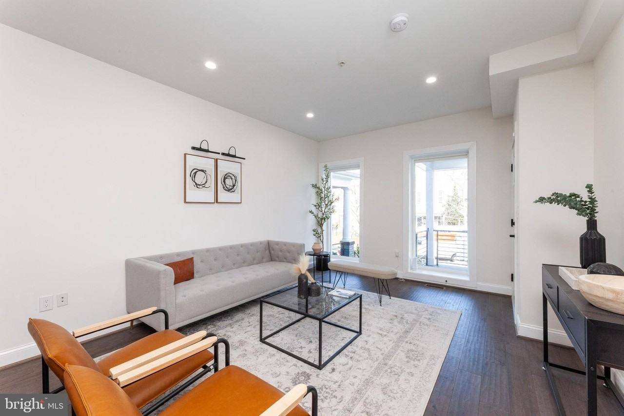 734 Kenyon St Nw Unit 2 - Photo 3 of 24