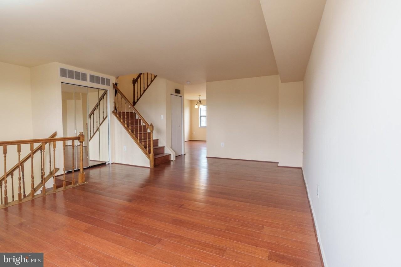 12 Casey Ct - Photo 4 of 24