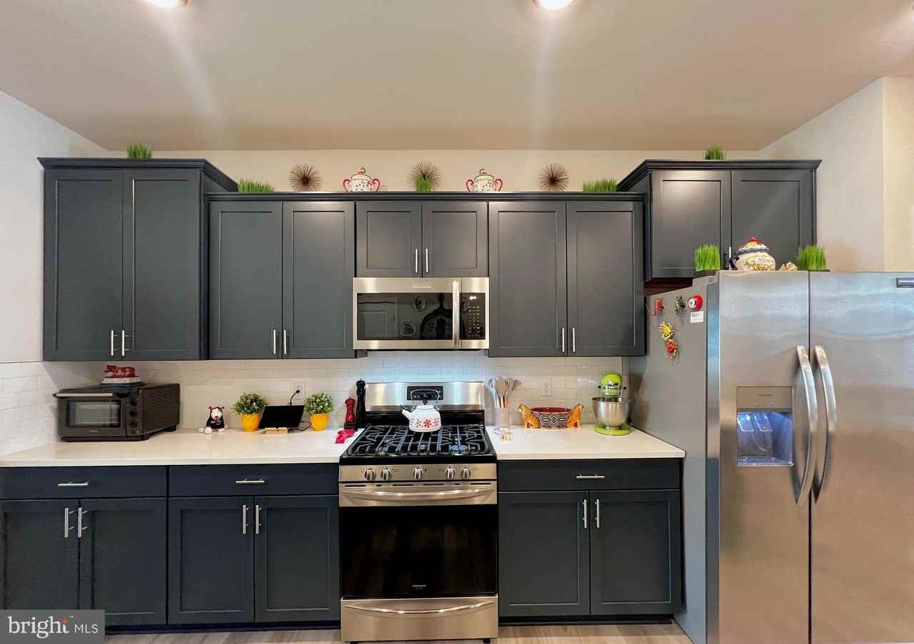 3908 Glacier Bay Pl - Photo 7 of 50