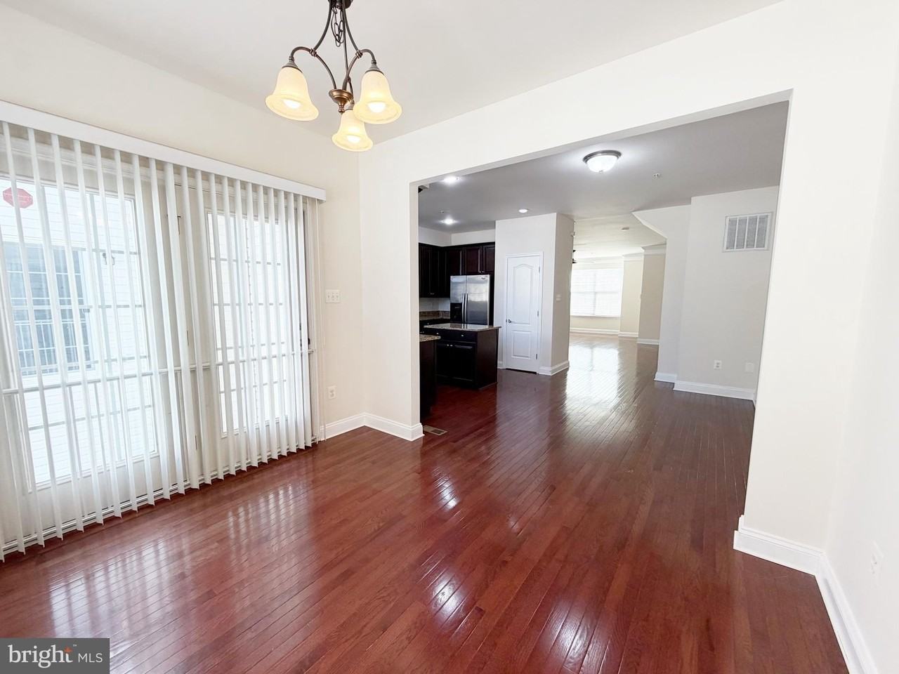 23008 Meadow Mist Rd - Photo 3 of 18