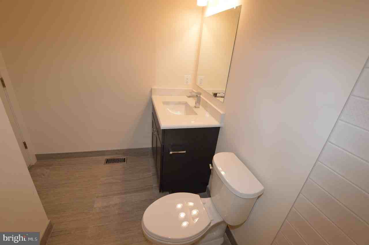 12116 Whitehall Dr - Photo 7 of 28