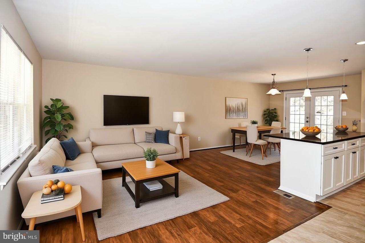 1209 Marton St - Photo 3 of 41