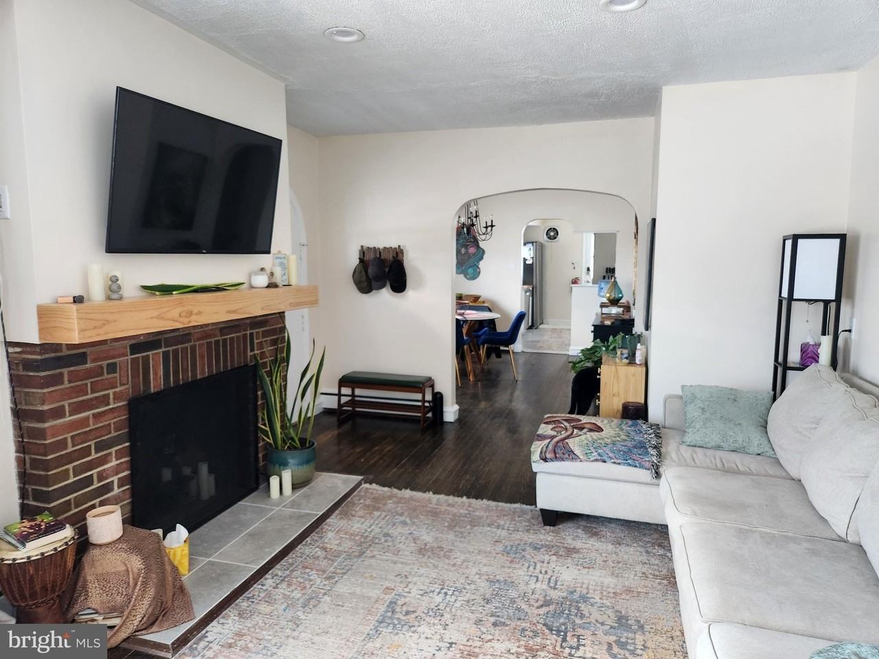 340 Kingston Ave Unit A - Photo 3 of 19