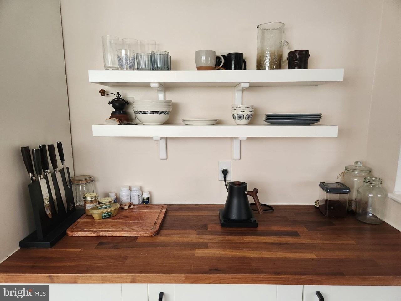 340 Kingston Ave Unit A - Photo 7 of 19