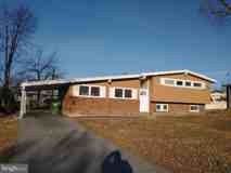 512 Dartmouth Dr - Photo 1 of 1