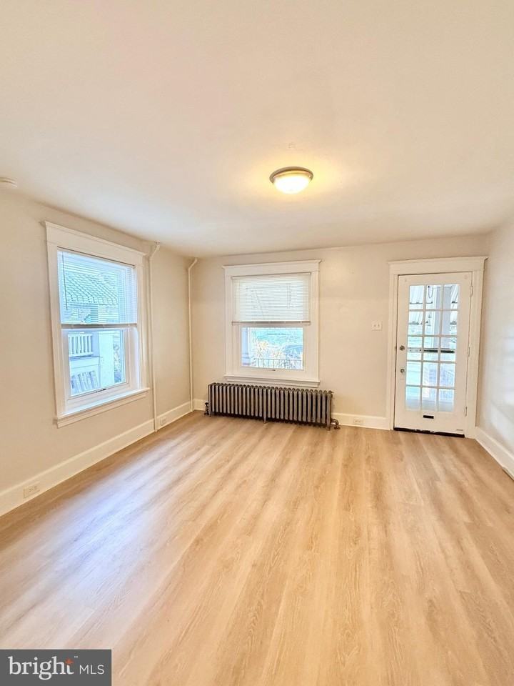 1203 Cherry St - Photo 5 of 24