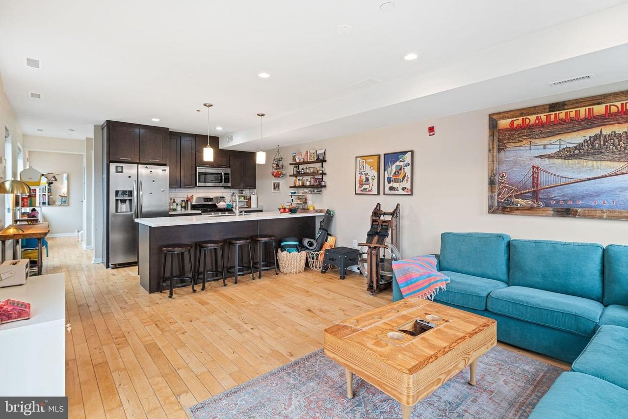 847 N 16th St Apt 3 - Photo 2 of 26