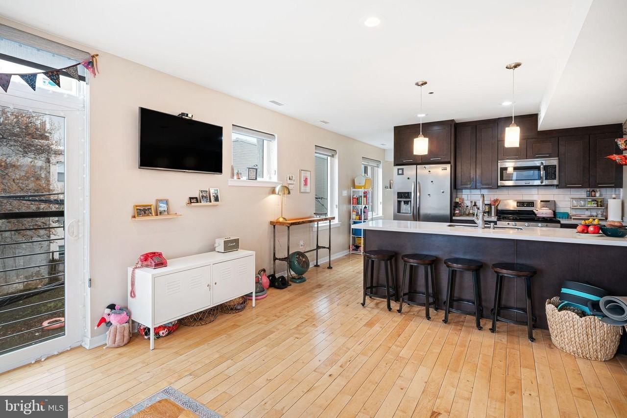 847 N 16th St Apt 3 - Photo 5 of 26