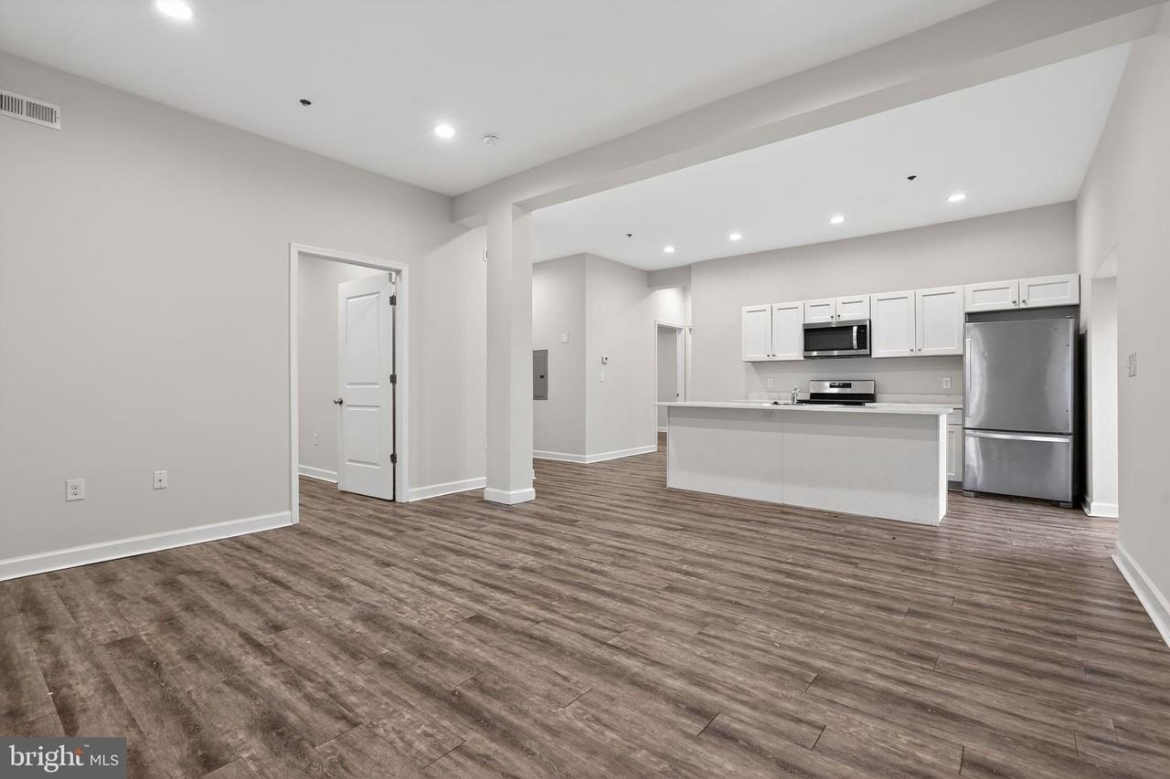 980 N Marshall St Apt 1 - Photo 2 of 21