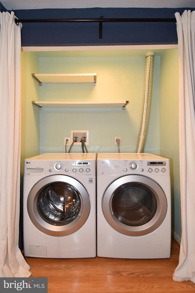 5987 Edgehill Ct - Photo 6 of 32