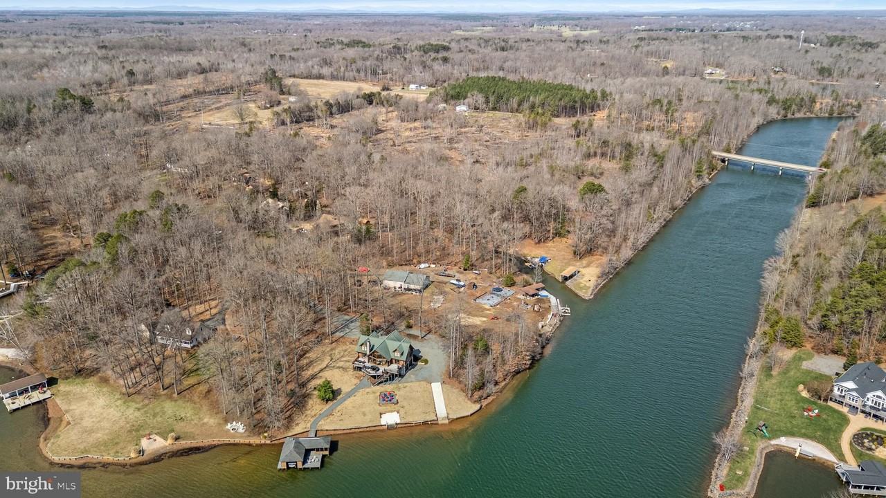 215 Lakewood Landing Dr - Photo 6 of 50