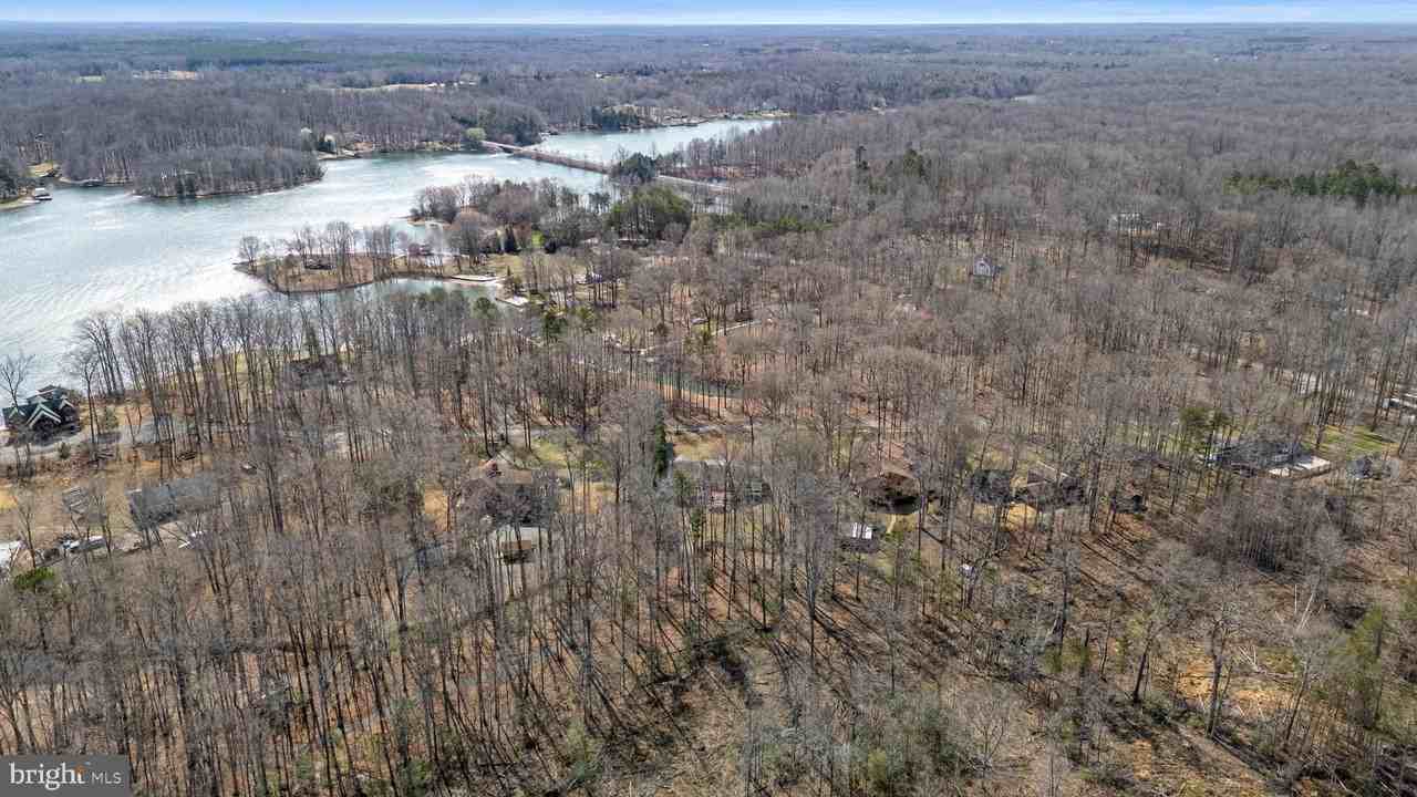 215 Lakewood Landing Dr - Photo 7 of 50