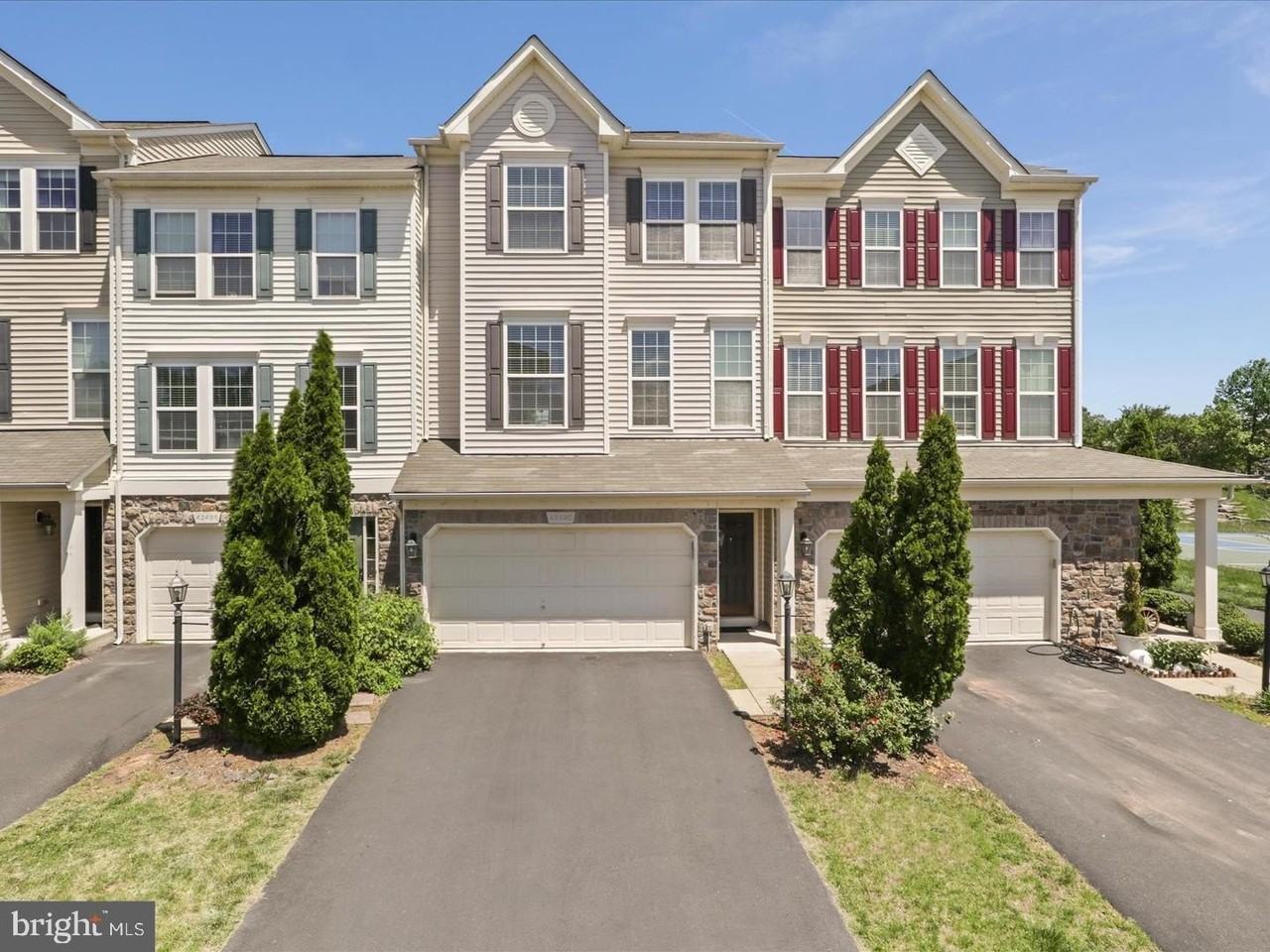 42490 Franklin Benjamin Ter - Photo 4 of 45