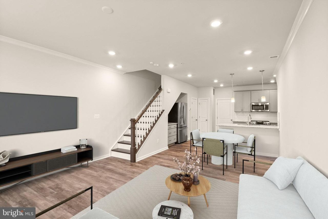 43361 Radford Divide Ter - Photo 3 of 50