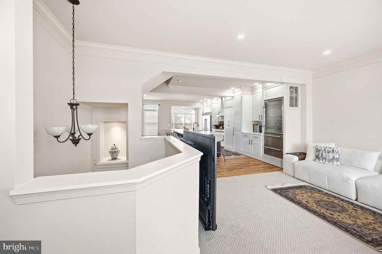 15098 Danehurst Cir - Photo 6 of 14