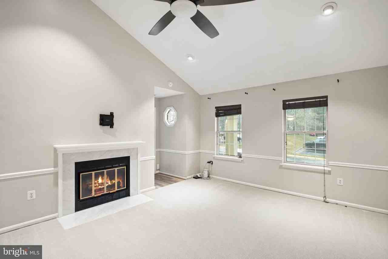 12263 Wadsworth Way - Photo 2 of 18