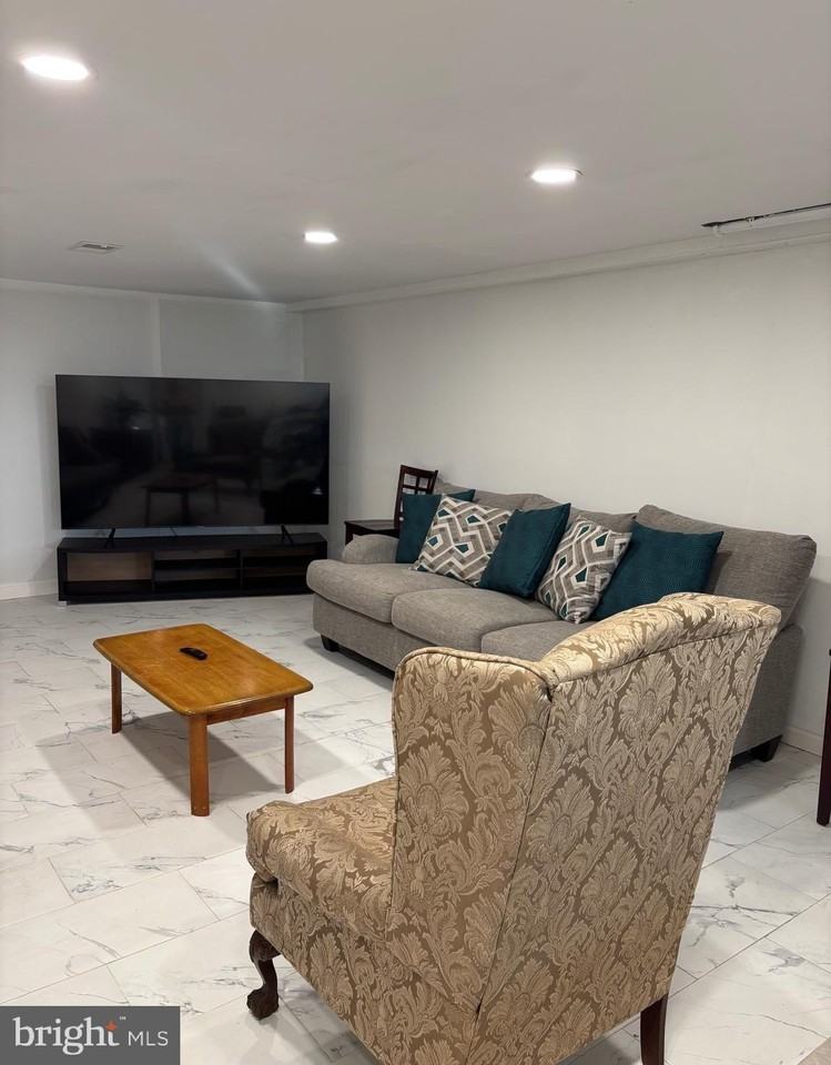 2483 Jericho Rd - Photo 2 of 18