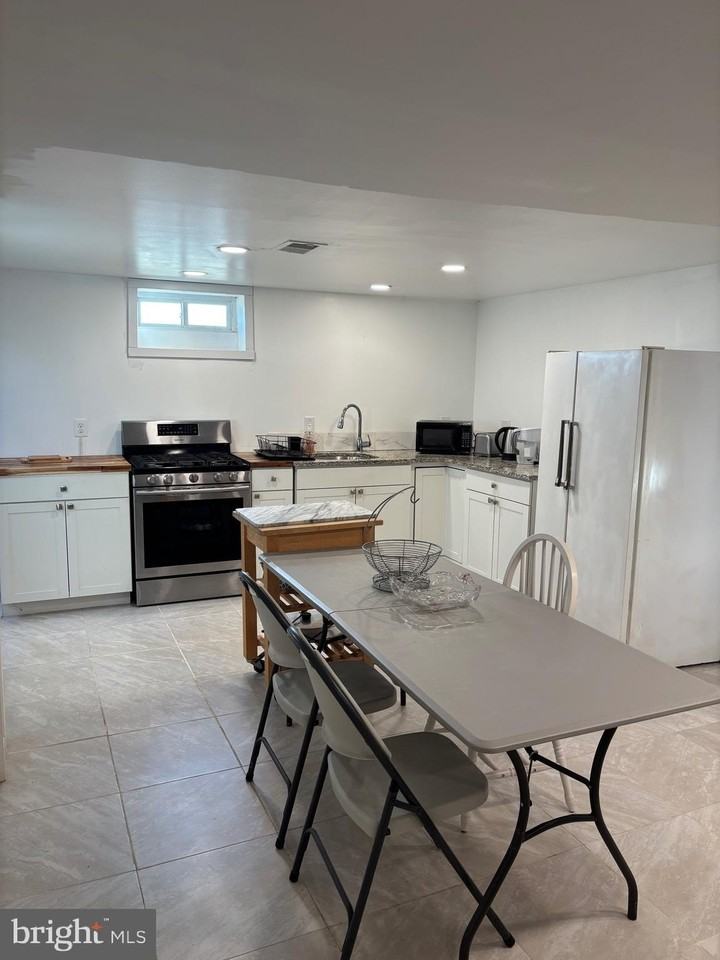 2483 Jericho Rd - Photo 5 of 18