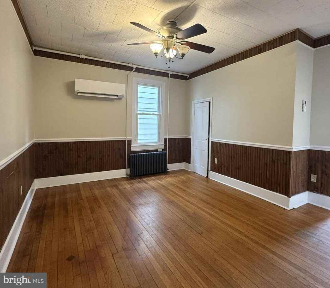 211 S Maple Ave - Photo 5 of 21