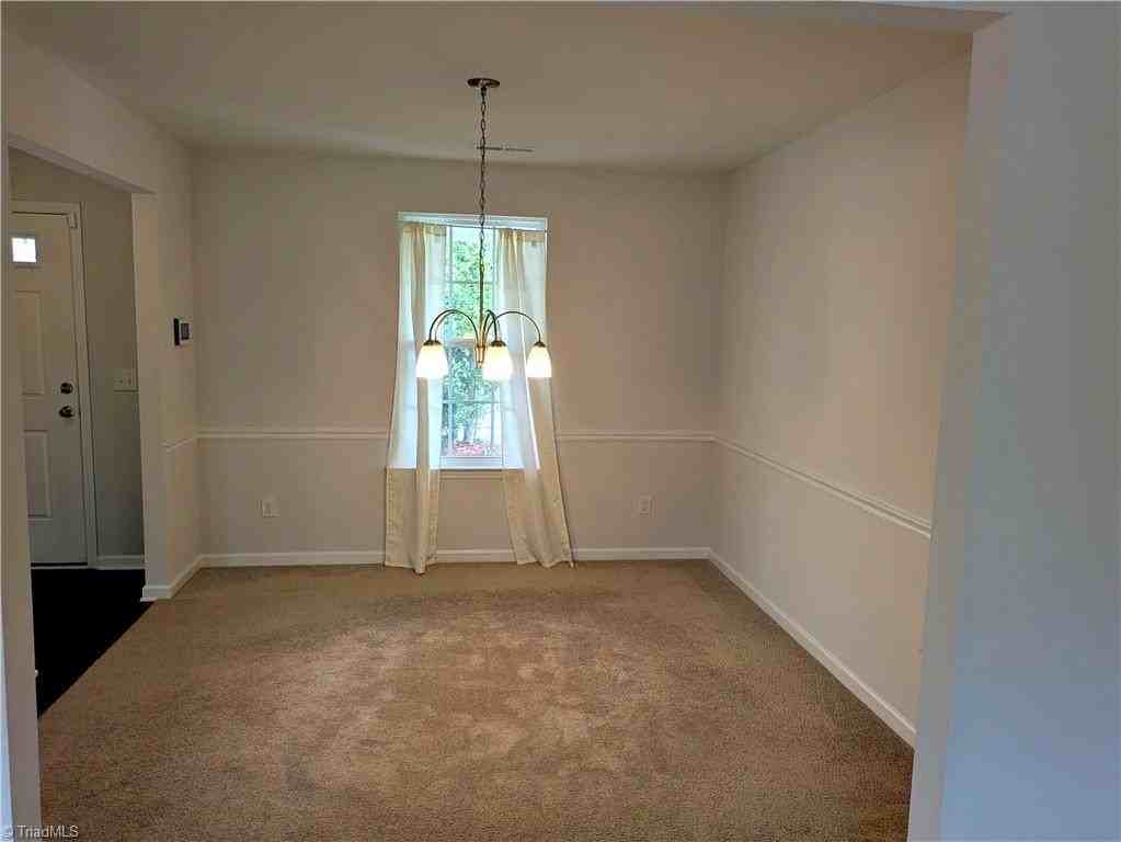 2040 Perrin Ct - Photo 2 of 22