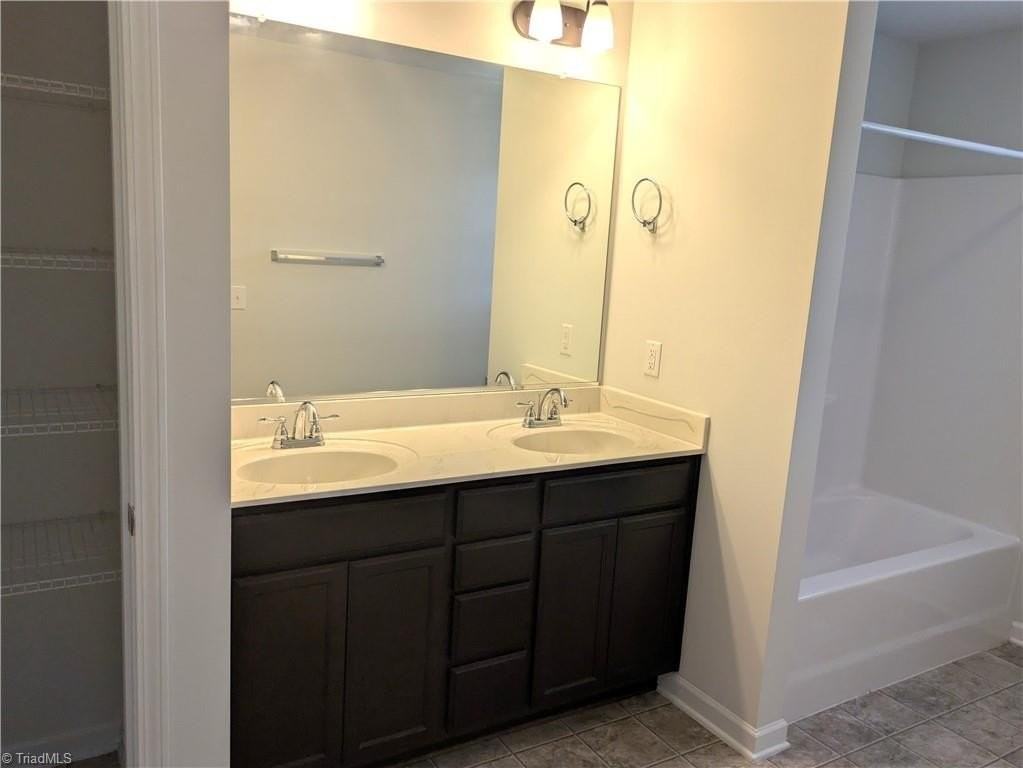 2040 Perrin Ct - Photo 5 of 22