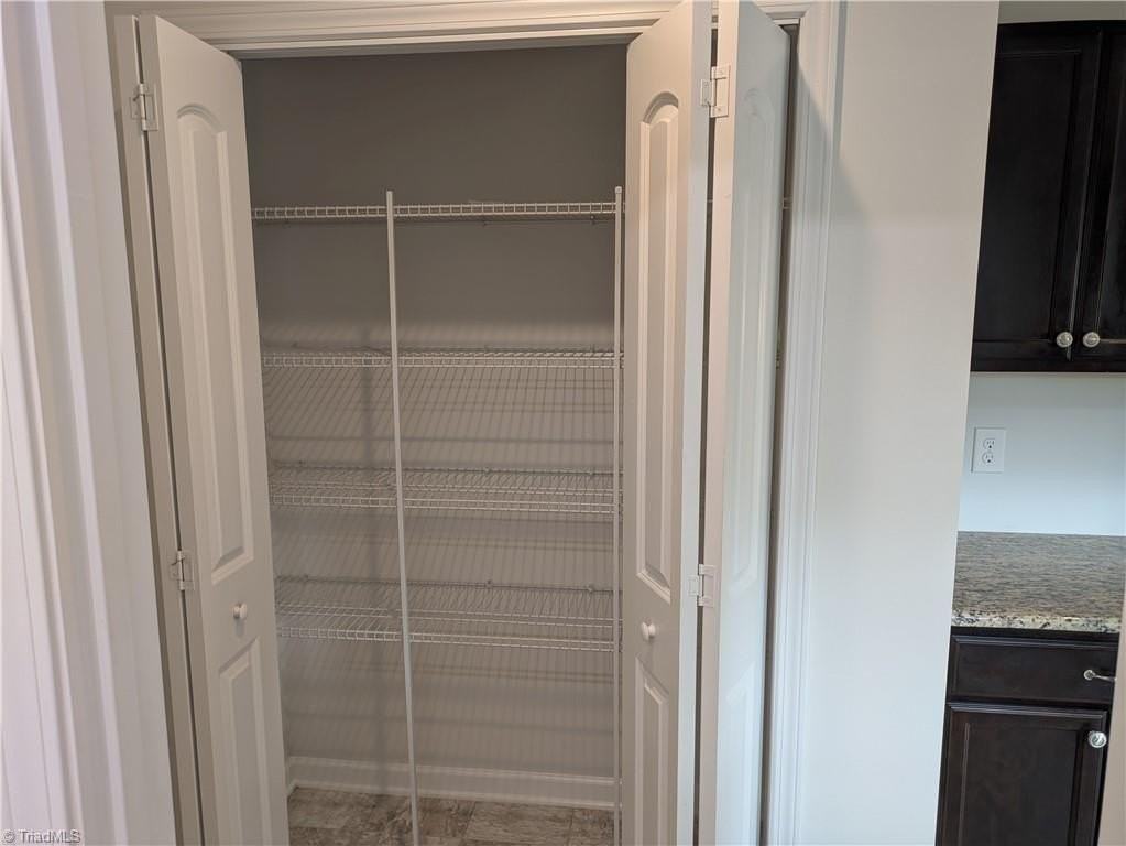 2040 Perrin Ct - Photo 7 of 22