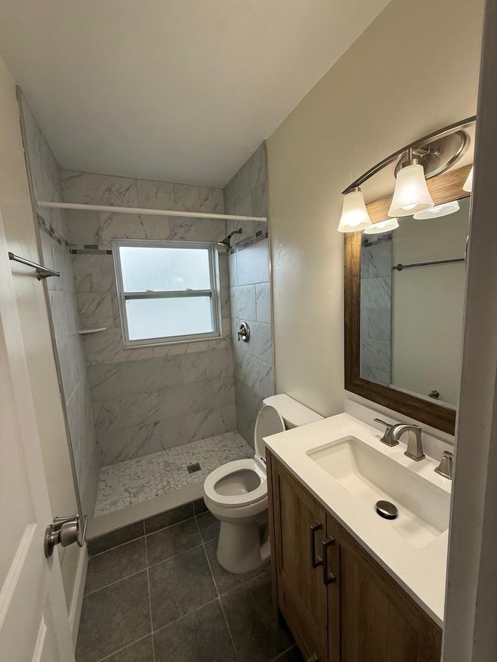 Betty Lane - Photo 3 of 16