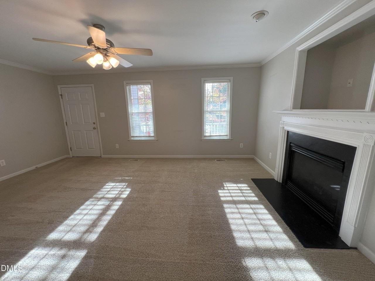 826 Shackleton Rd - Photo 6 of 27