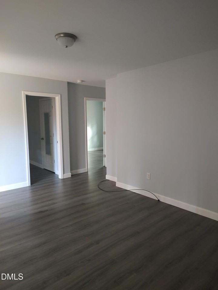 693 Boddie St - Photo 7 of 7