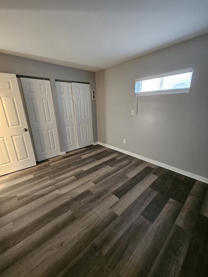 4911 Ash St - Photo 6 of 10