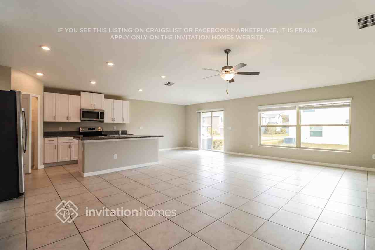 1593 Blue Rose Dr - Photo 4 of 23