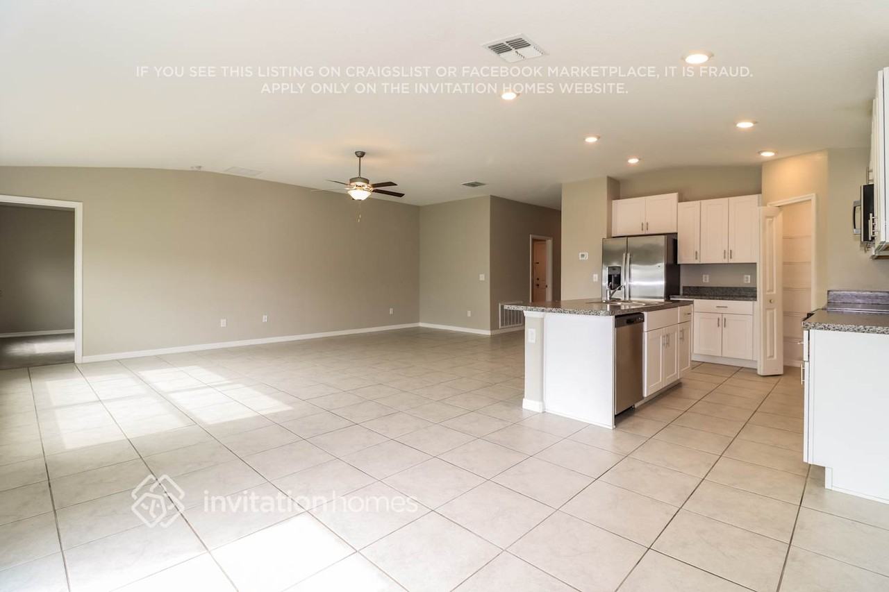 1593 Blue Rose Dr - Photo 5 of 23