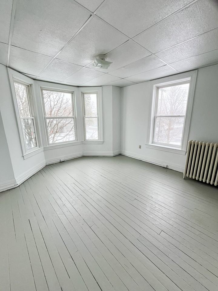 911 State Street - Photo 2 of 50