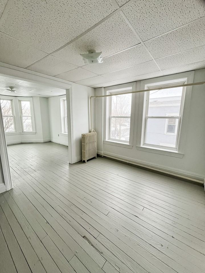 911 State Street - Photo 3 of 50