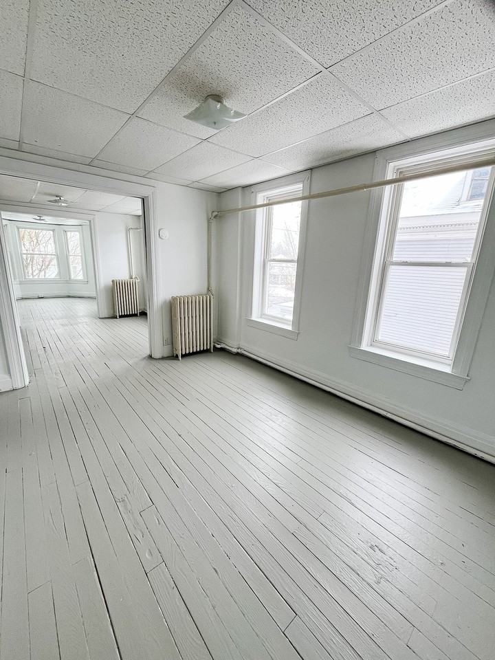 911 State Street - Photo 5 of 50