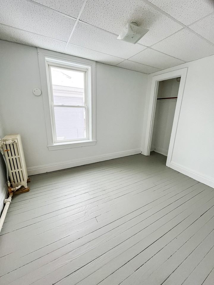 911 State Street - Photo 7 of 50