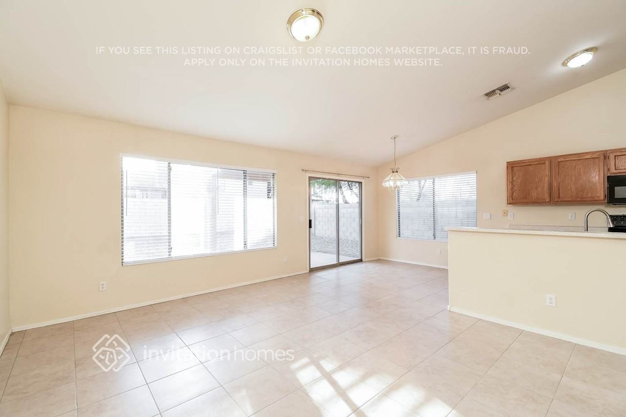 775 S Lanus Dr - Photo 5 of 17