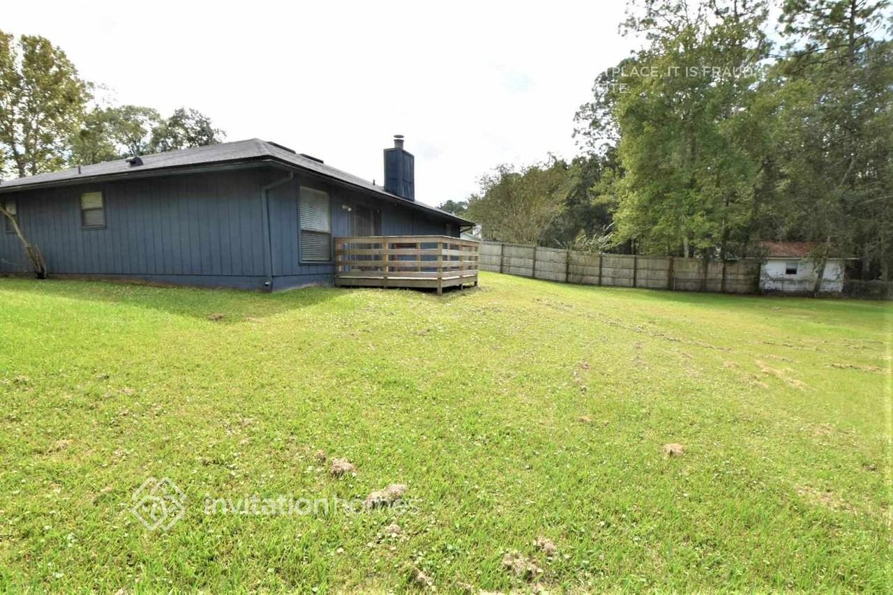 8404 Boysenberry Ln W - Photo 7 of 9